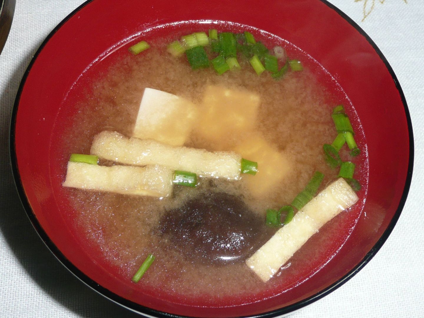 La sopa de miso es un clásico en los menús japoneses.