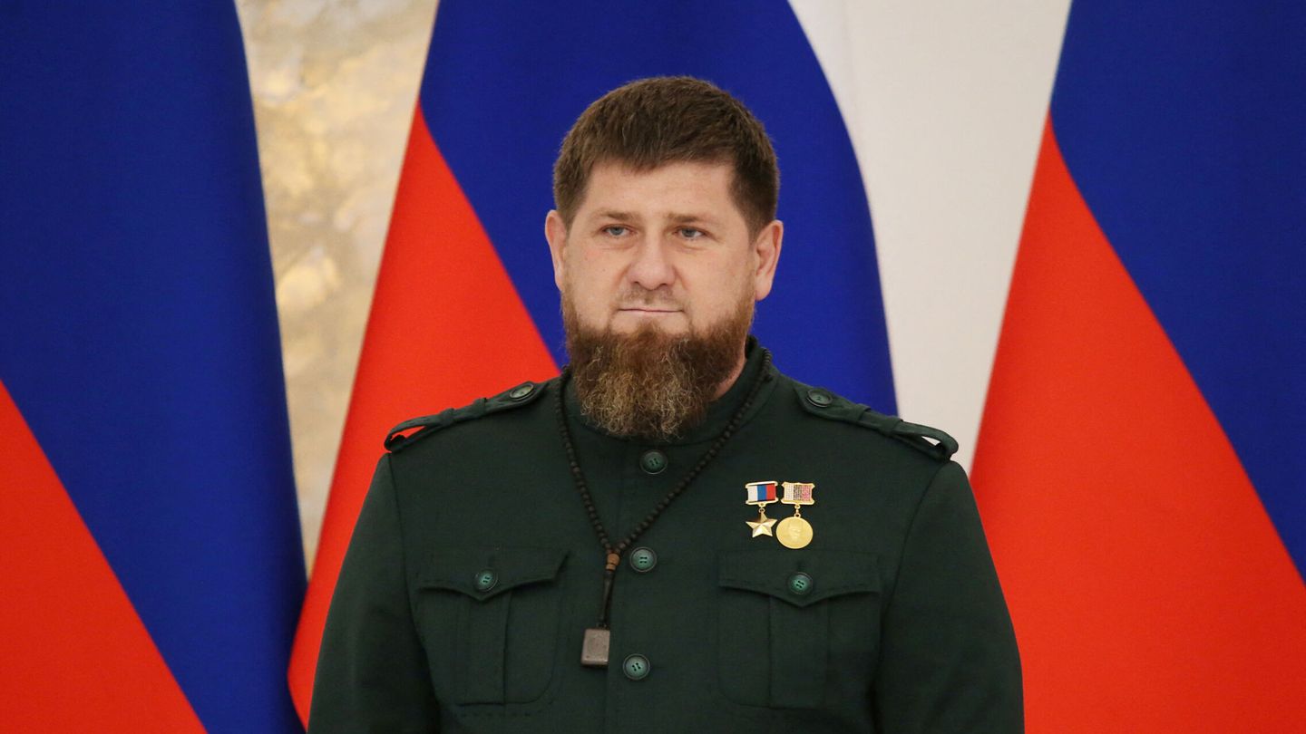 FILE PHOTO: Re-elected head of the Chechen Republic Ramzan Kadyrov attends an inauguration ceremony in Grozny, Russia October 5, 2021. REUTERS Chingis Kondarov File Photo
