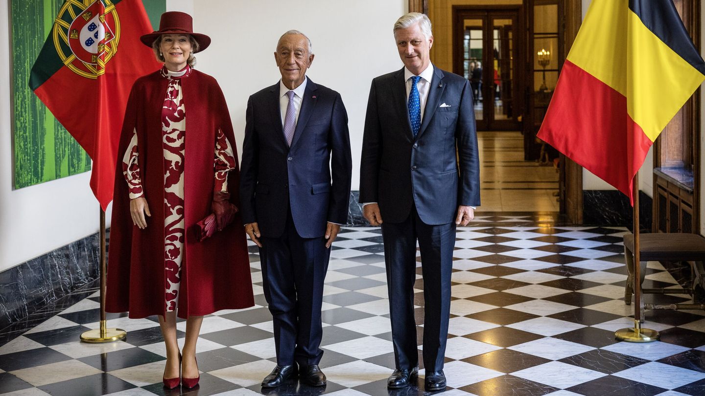 Matilde y Felipe de Bélgica reciben al presidente de Portugal con motivo de su viaje de Estado. (EFE/Jose Coelho)