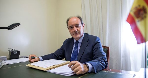 Foto: El portavoz de la Asociación Profesional de la Magistratura, Celso Rodríguez. (EFE)