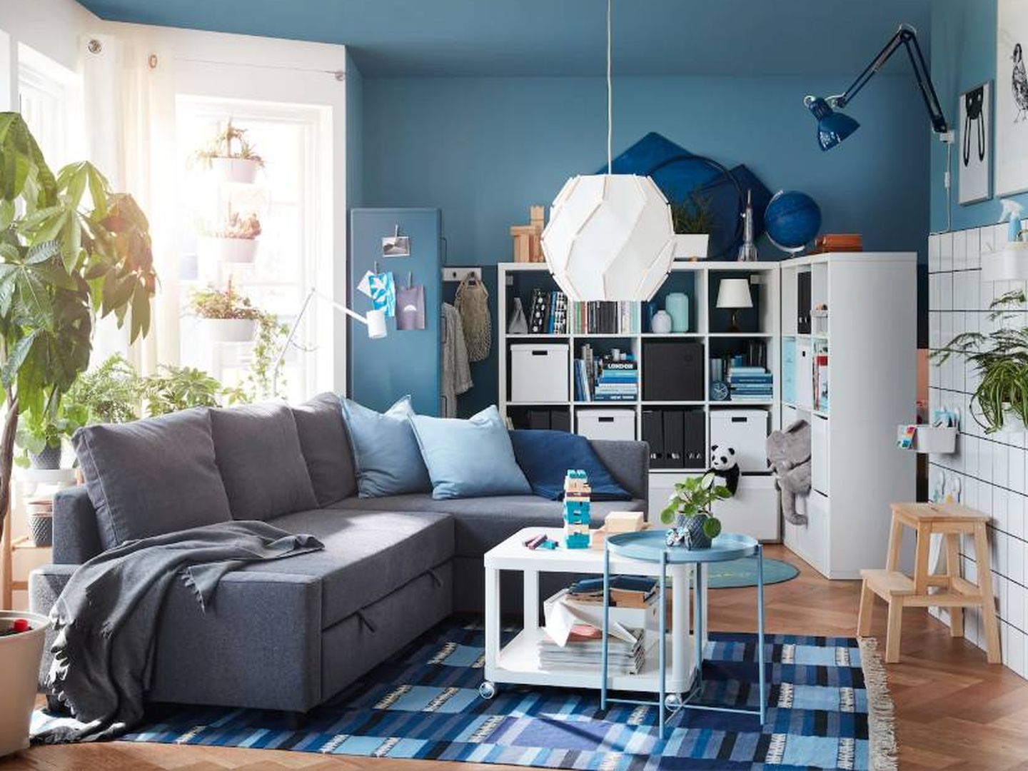 Salón compacto diseñado por Ikea. (Cortesía)