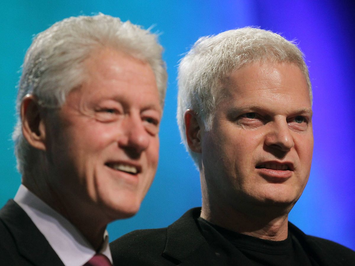 Foto:  Bill Clinton, junto a Steve Bing. (Getty)