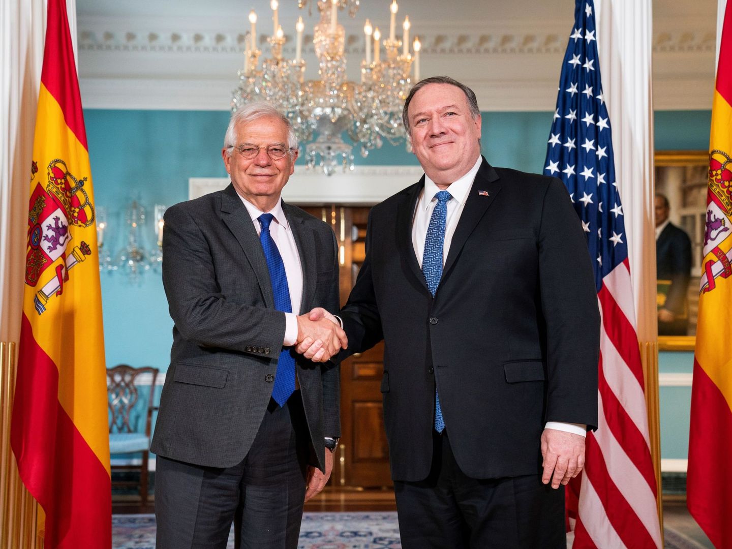 Josep Borrell y el secretario de Estado de EEUU, Mike Pompeo. (EFE)