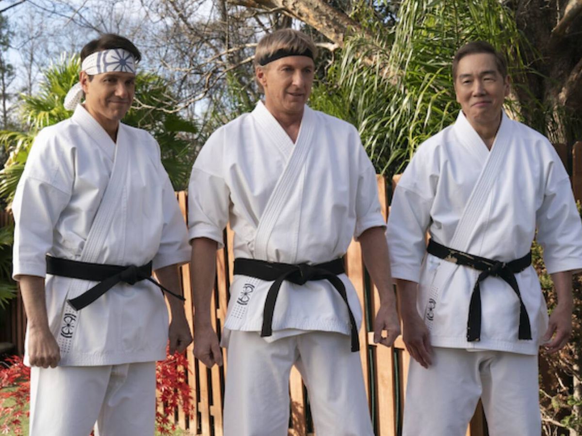 Foto: Ralph Macchio, William Zabka y Yuji Okumoto, en la sexta temporada de 'Cobra Kai'. (Netflix)