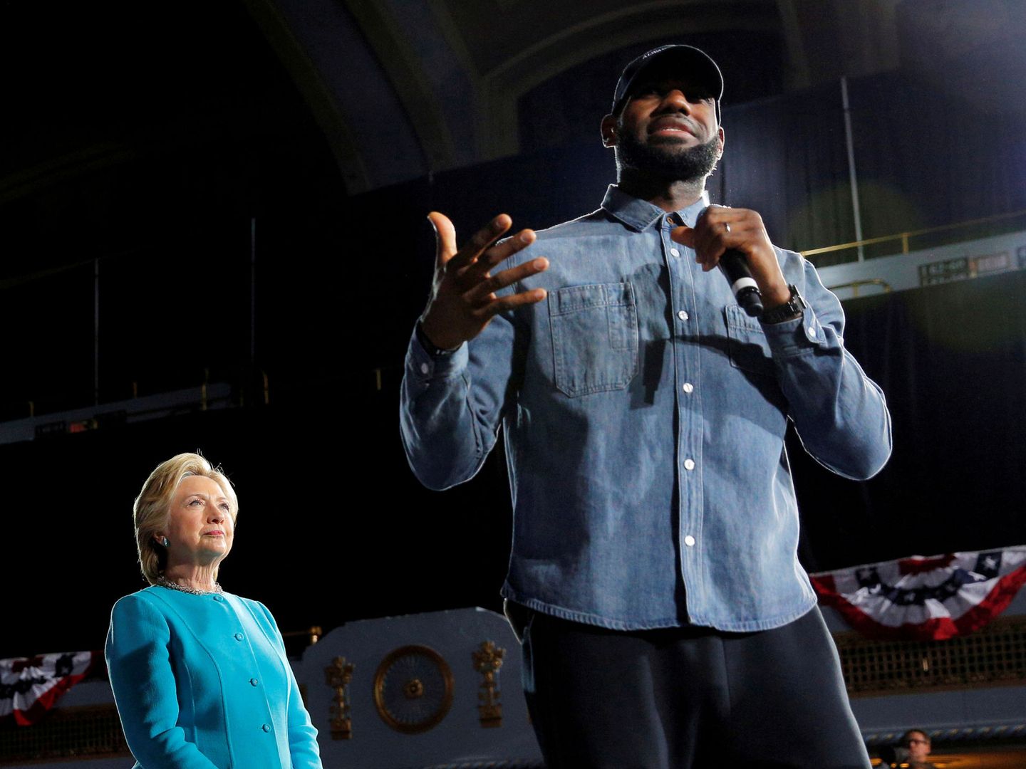 LeBron James ya participó en la campaña presidencial de Hillary Clinton. (Reuters)