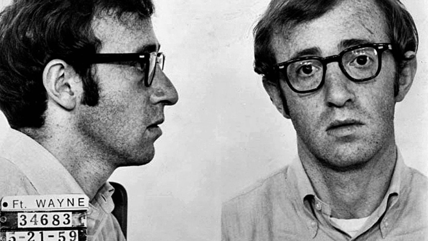 Woody Allen, en un fotograma de 'Toma el dinero y corre' (1969).