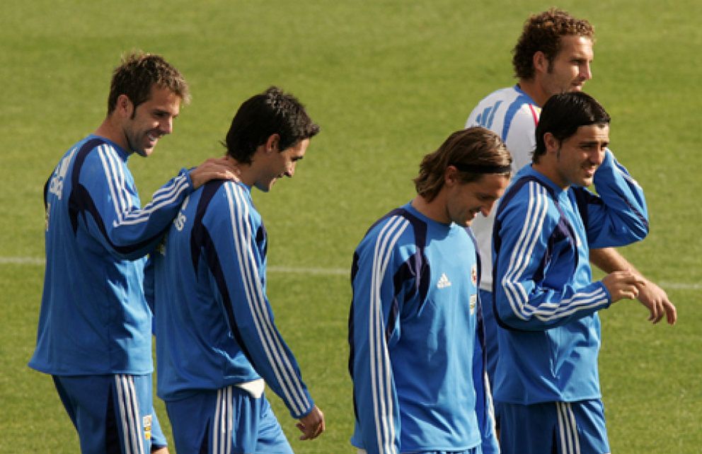 Foto: La selección necesita cinco goles y que Serbia no gane para lograr la clasificación directa para el Mundial de Alemania 2006.