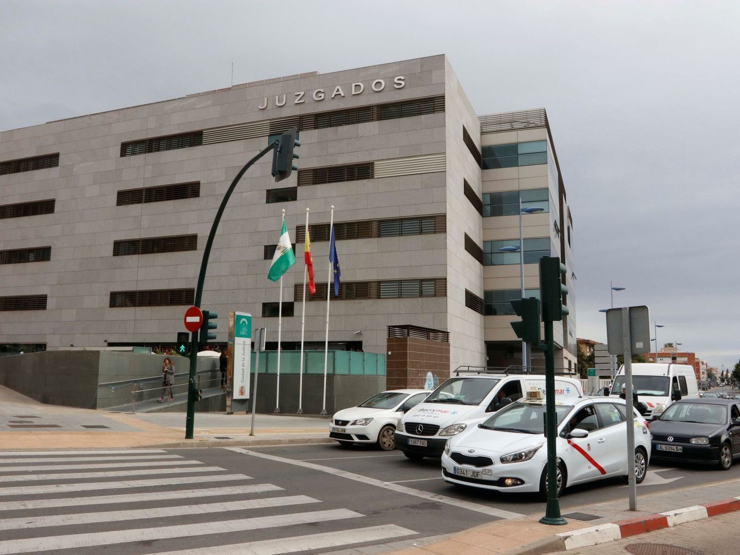 Exterior del Juzgado de Instrucción 5 de Almería. (EFE)