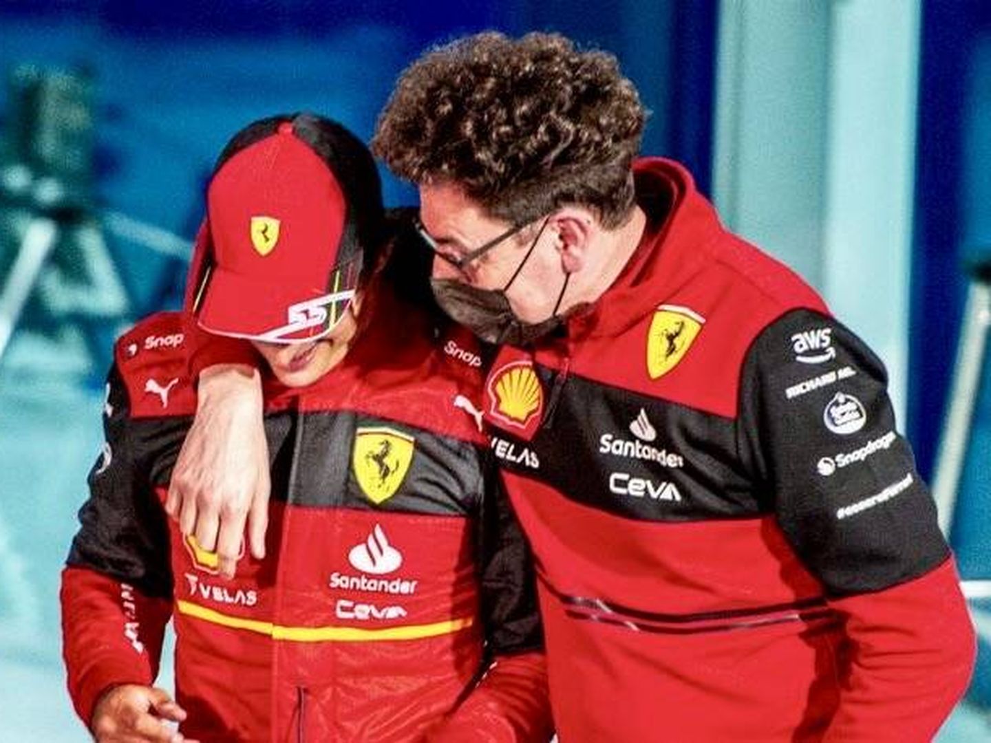 Mattia Binotto apoyó a Sainz en su queja sabedor de que los comisarios pudieron privarle de su primer triunfo en Formula 1 (Ferrari)