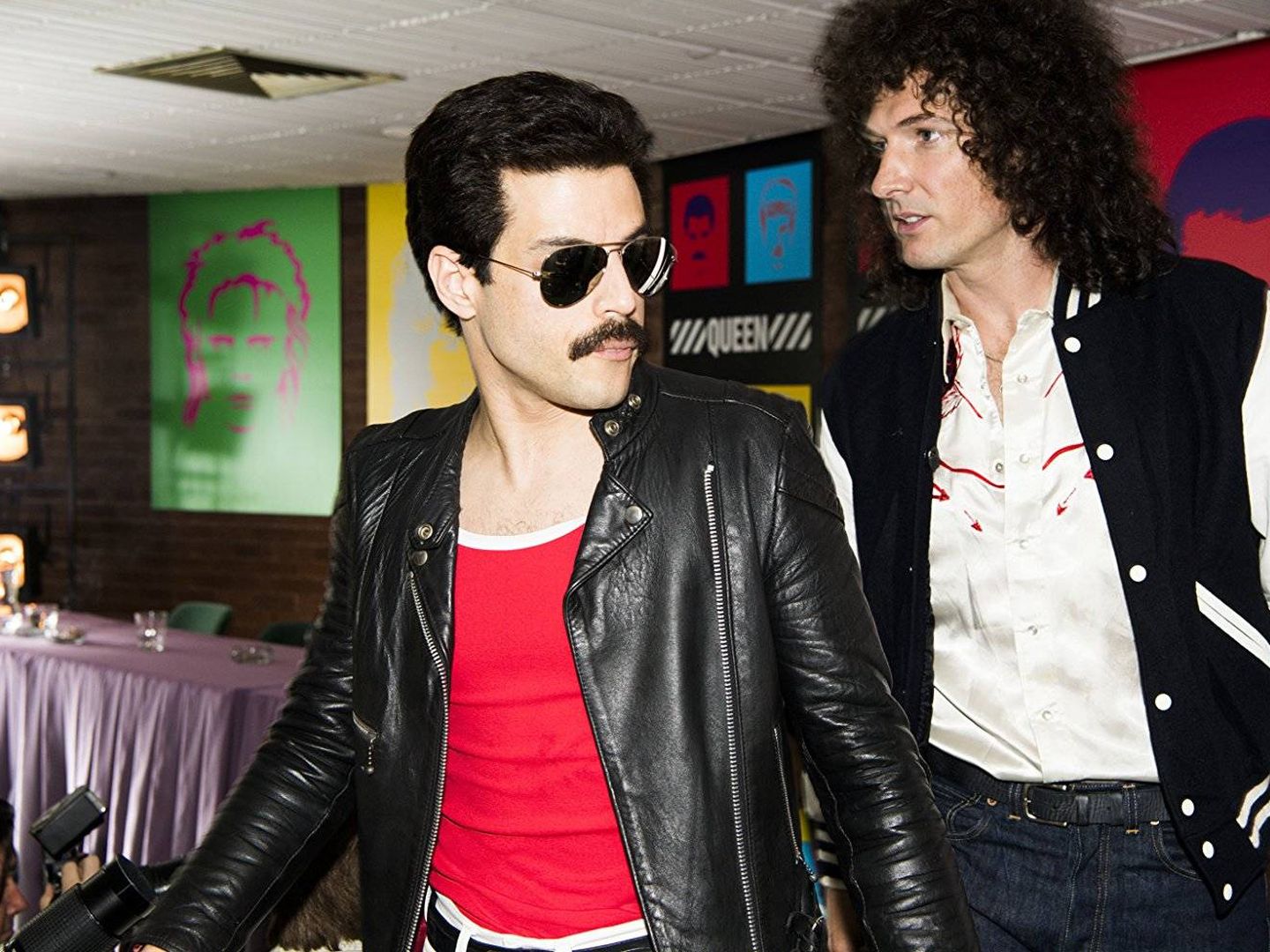 Rami Malek y Gwilym Lee, en 'Bohemian Rhapsody'. (Fox)