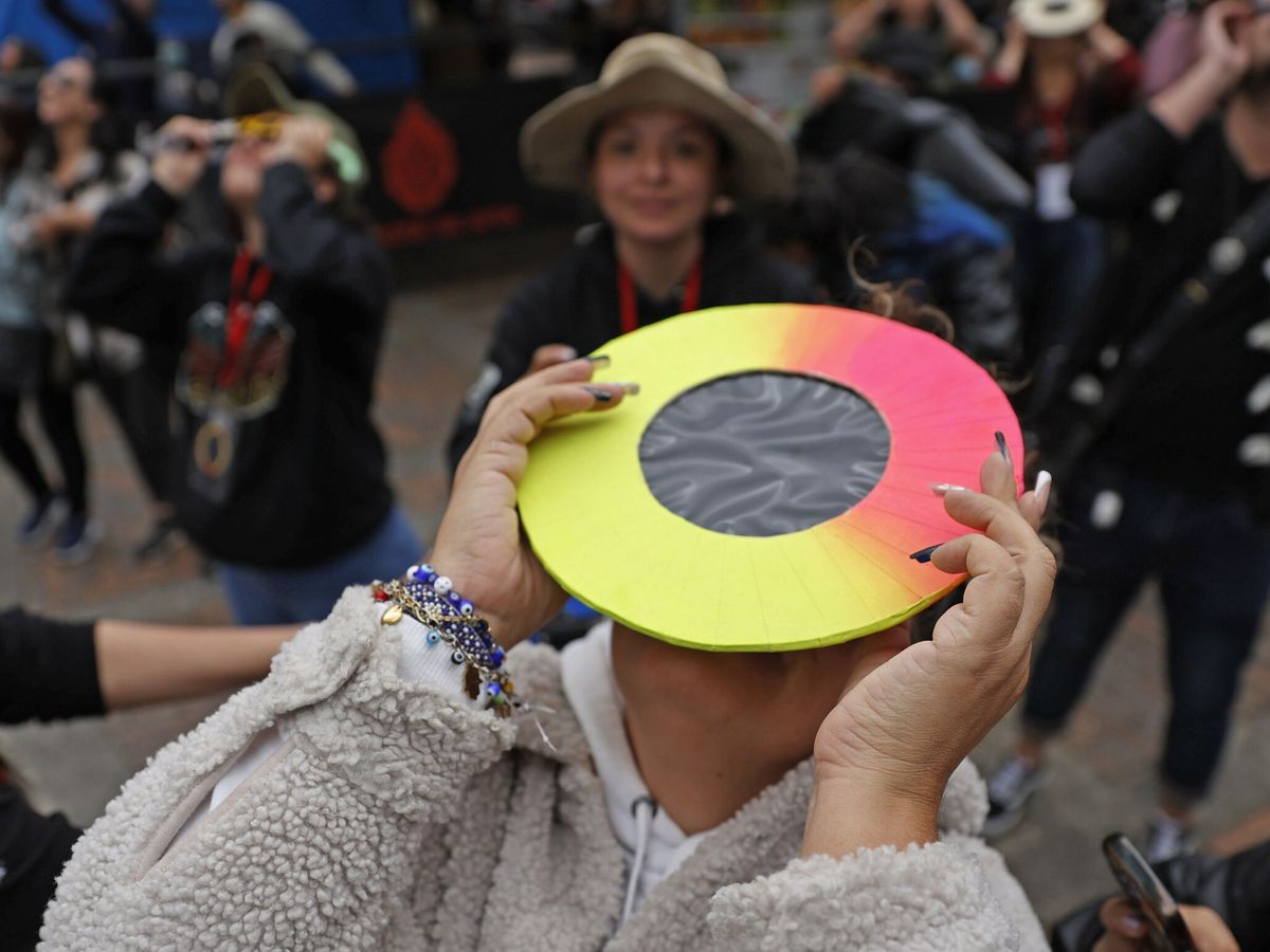 Foto: Los estadounidenses no volverán a ver un eclipse de Sol hasta dentro de 20 años (EFE/Mauricio Dueñas Castañeda)
