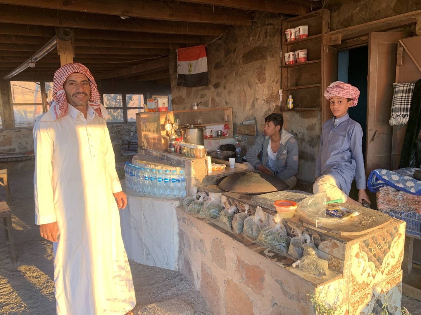 Los beduinos en una tienda (C.S)