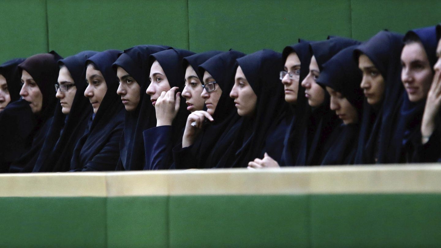 Imagen captada durante una sesión parlamentaria en Teherán (Efe)