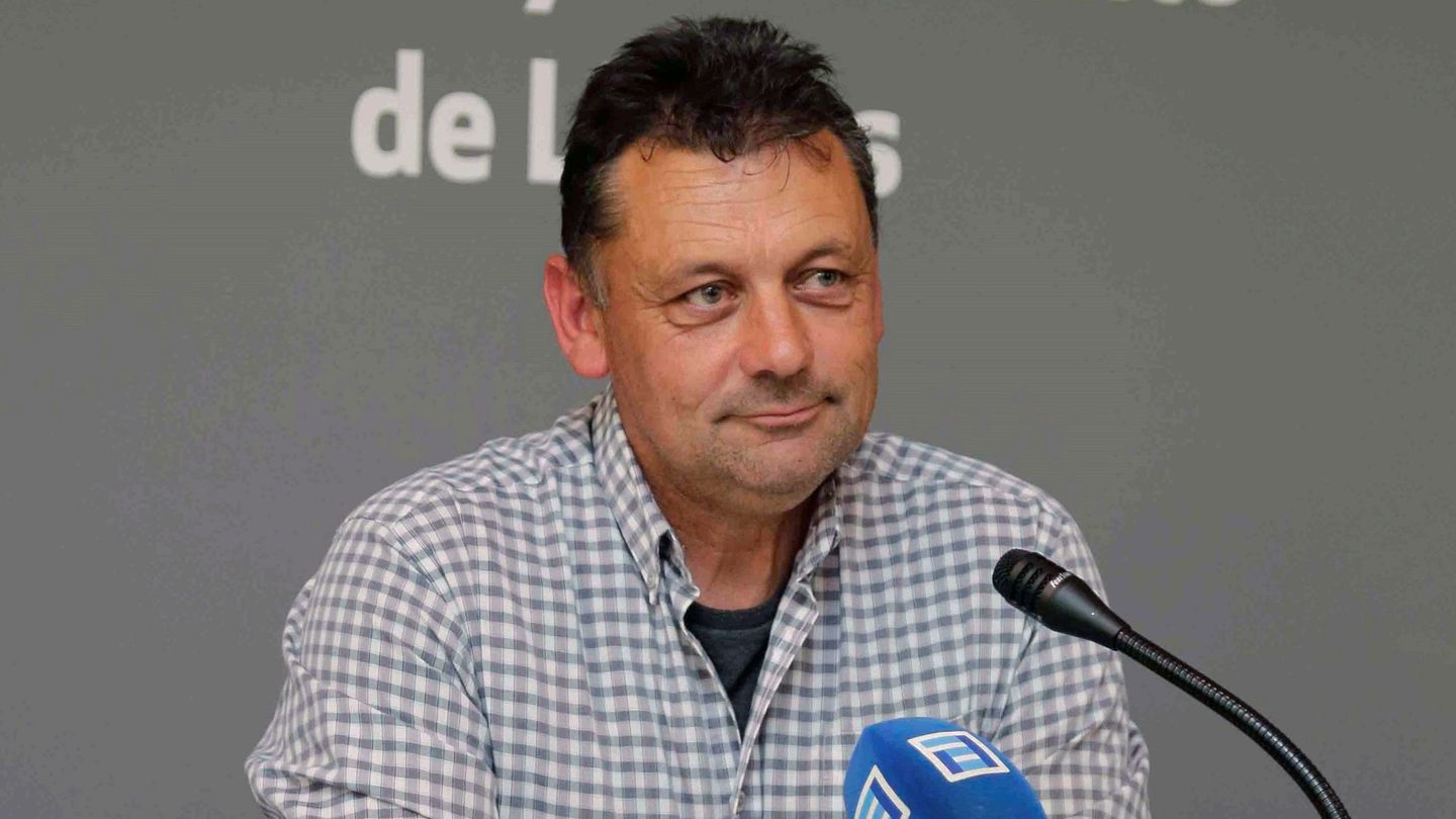 Javier Ardines, el concejal de IU asesinado en Llanes. (EFE)
