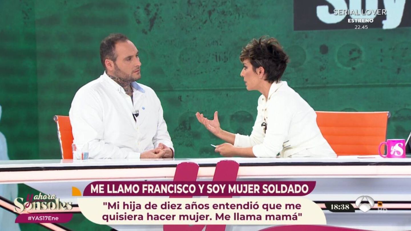 Francisco Javier junto a Sonsoles Ónega. (Atresmedia)