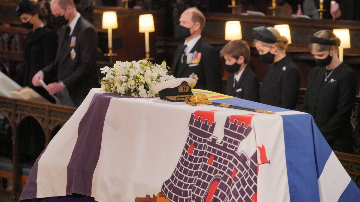 Emoción, simbología y solemnidad: el funeral del duque de Edimburgo, en imágenes