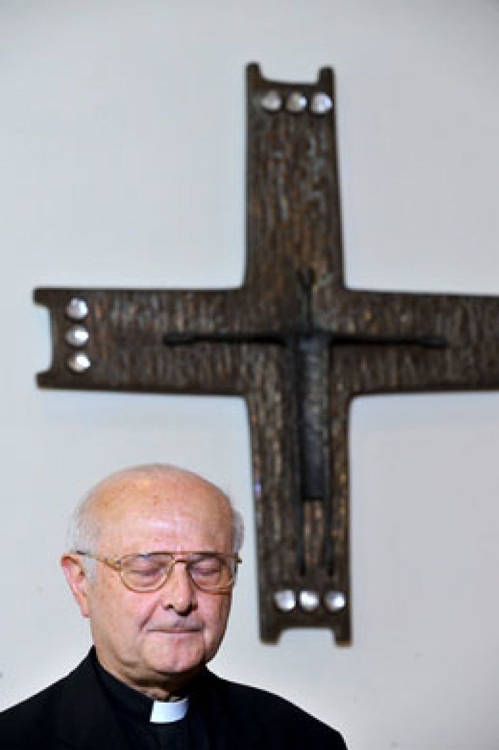 Foto: La renuncia de un obispo investigado por pederastia sacude la Baviera natal del Papa
