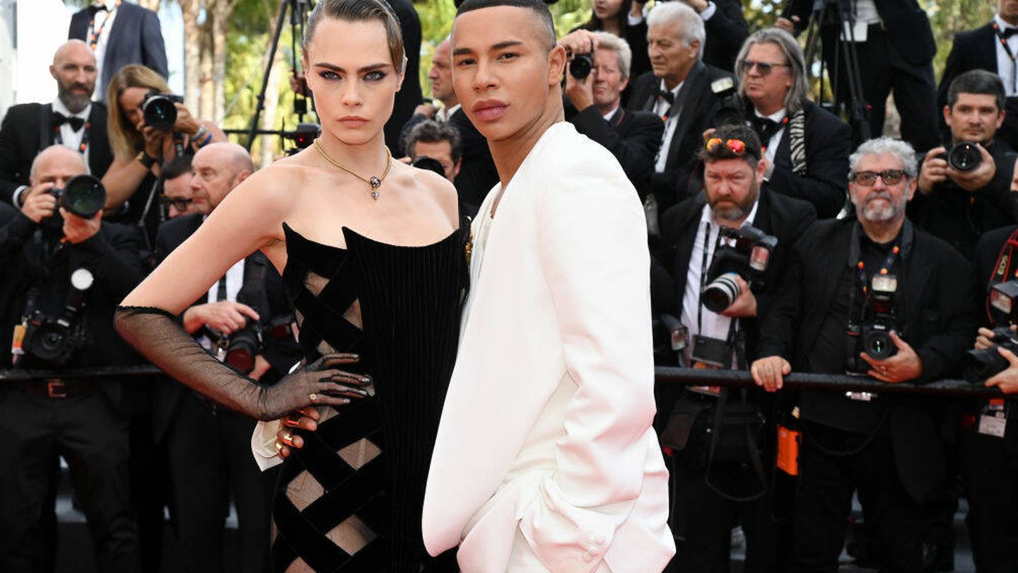 Cara Delevingne y Olivier Rousteing. (Getty/Pascal Le Segretain)