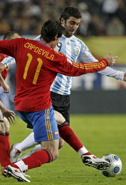 Foto: El núcleo de la 'Roja', convocado por Cruyff para el Catalunya-Argentina