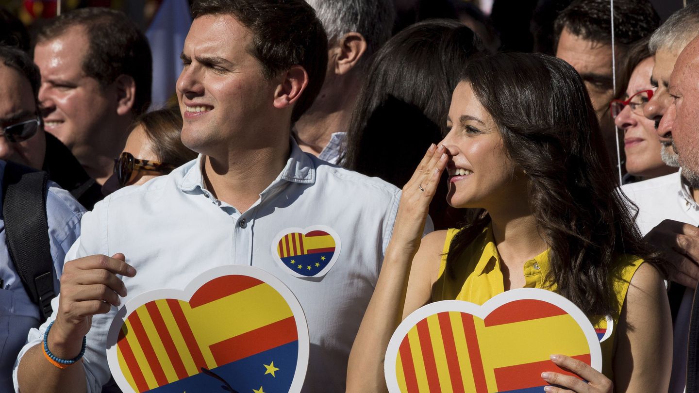 El presidente de Ciudadanos Albert Rivera, y la líder del partido en Cataluña, Inés Arrimadas. (EFE)