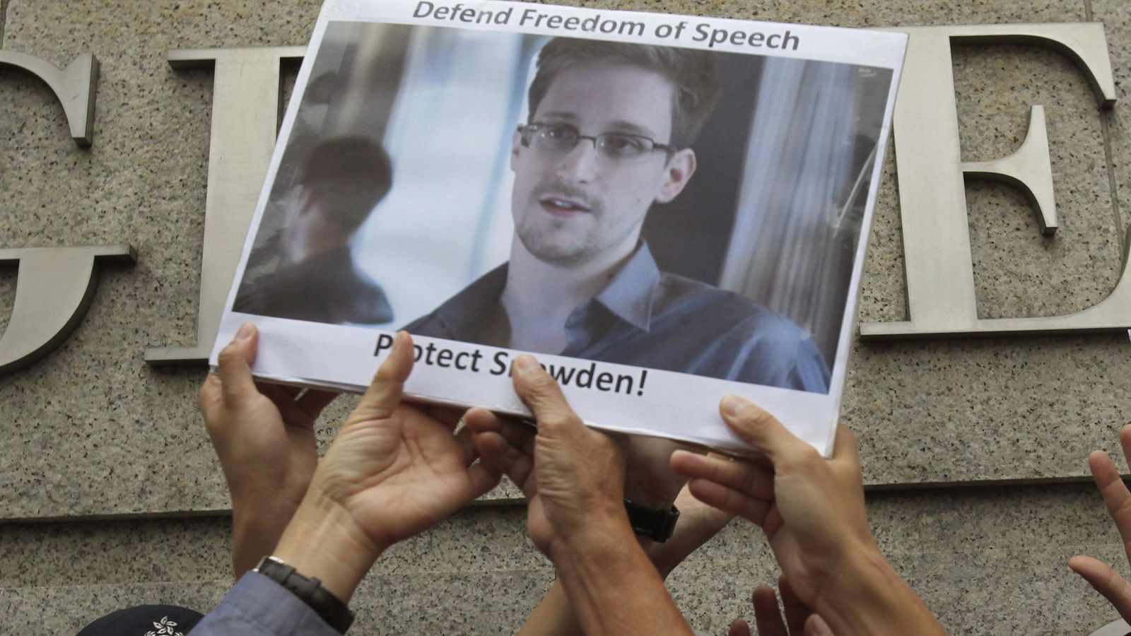 Dónde se esconde Edward Snowden? Localízale con este videojuego