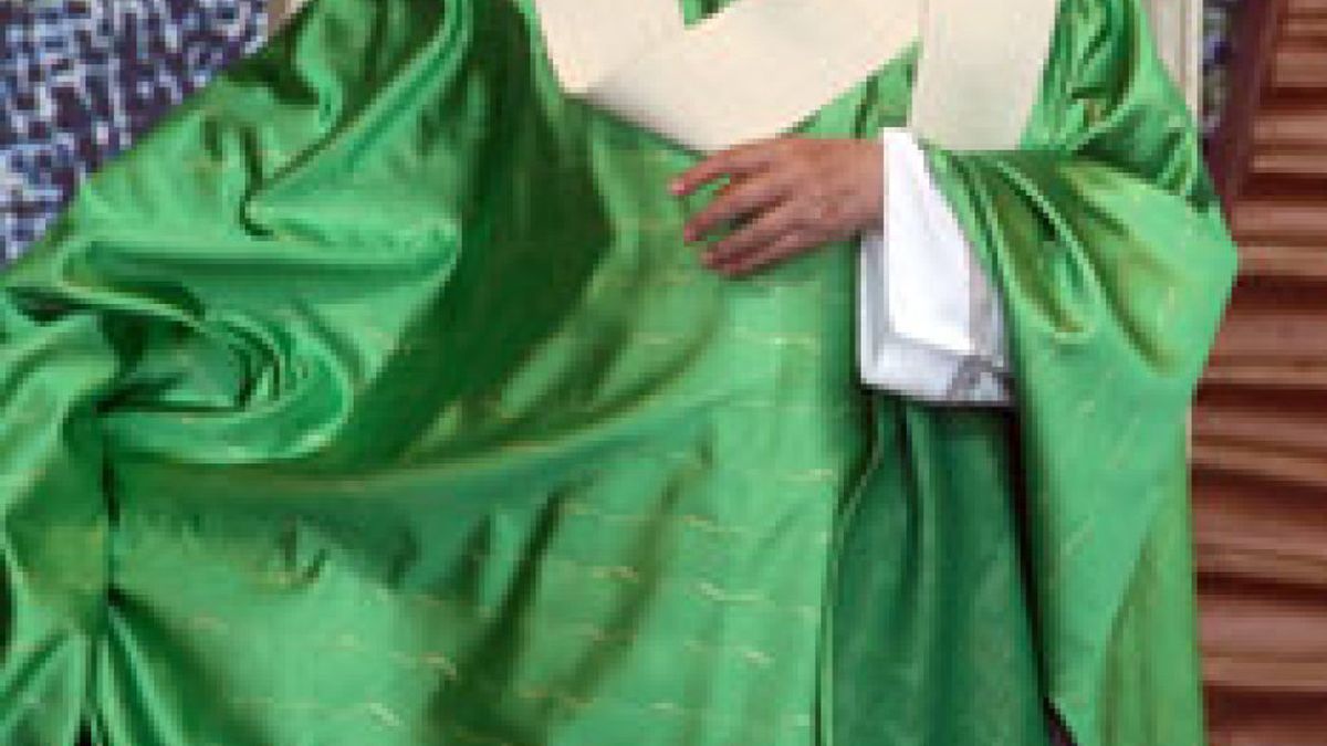Voces críticas entre los fieles y el clero ante la visita del Papa Benedicto XVI a Austria