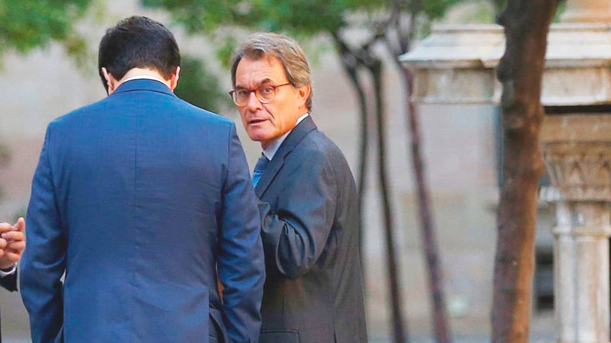 Artur Mas maniobra en la sombra para reeditar JxSí pese a la oposición de ERC