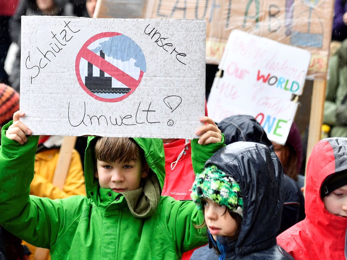 Foto: Jóvenes suizos en una marcha por el medioambiente. Foto: EFE