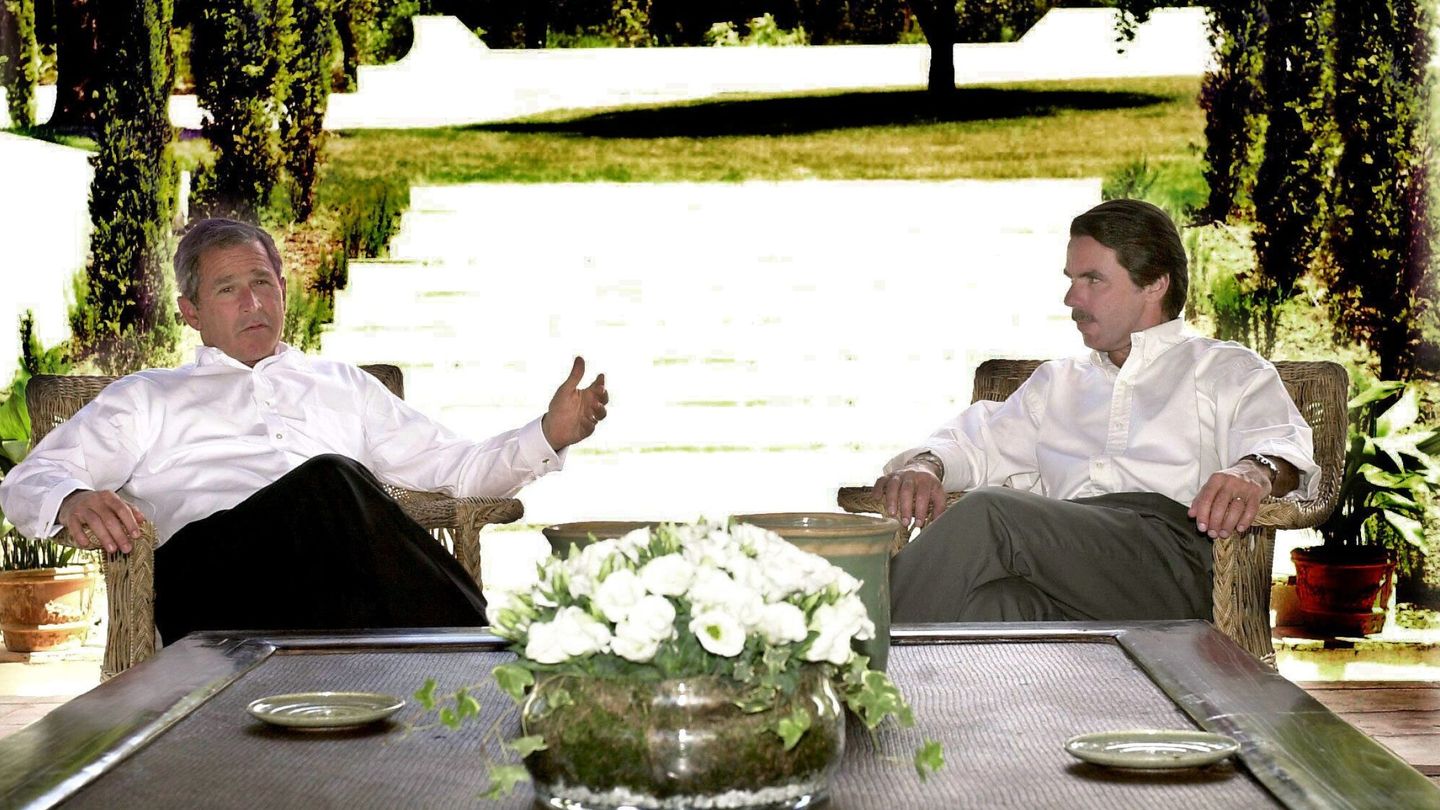 Aznar y Bush, en el Coto Nacional de los Quintos de Mora. (EFE)