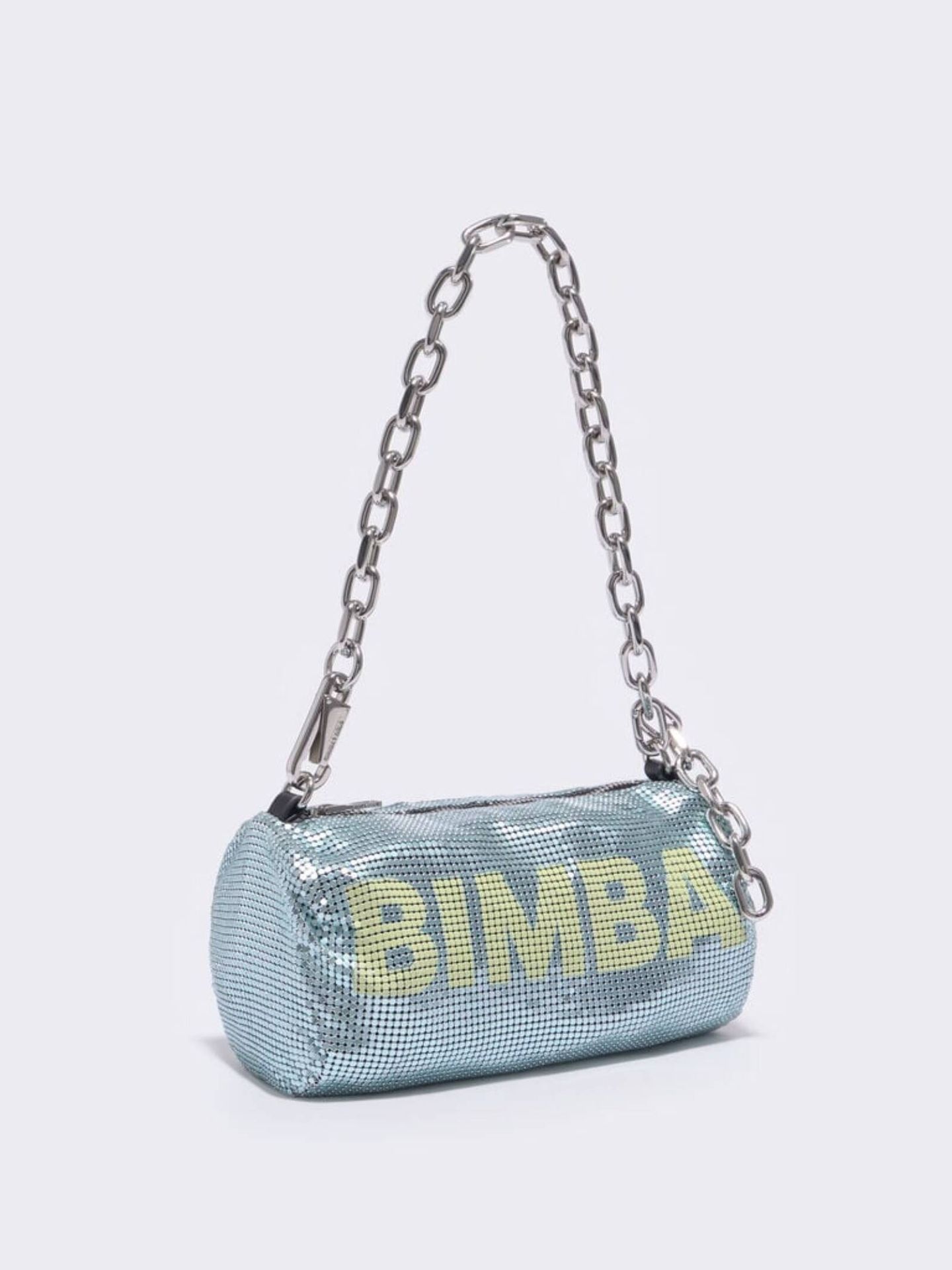 Bimba y Lola se inspira en Balenciaga e Ikea para lanzar este nuevo maxi  bolso