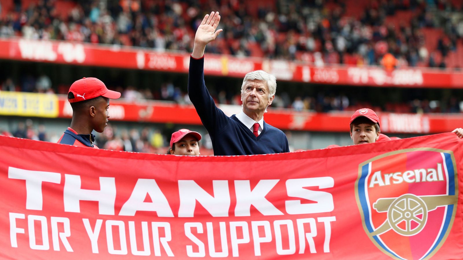 Foto: Arsène Wenger, durante un acto con aficionados del Arsenal. (Reuters)