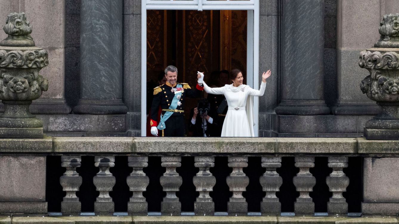 Foto: Federico X y la reina Mary de Dinamarca tras la proclamación de este en Copenhague. (Reuters)