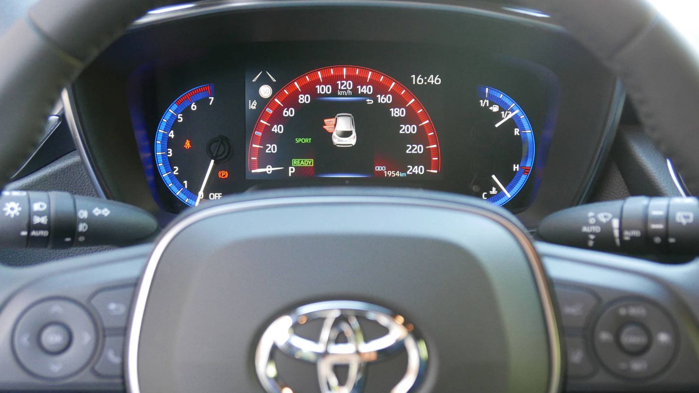 Pincha para ver las mejores imágenes del Toyota Corolla híbrido.