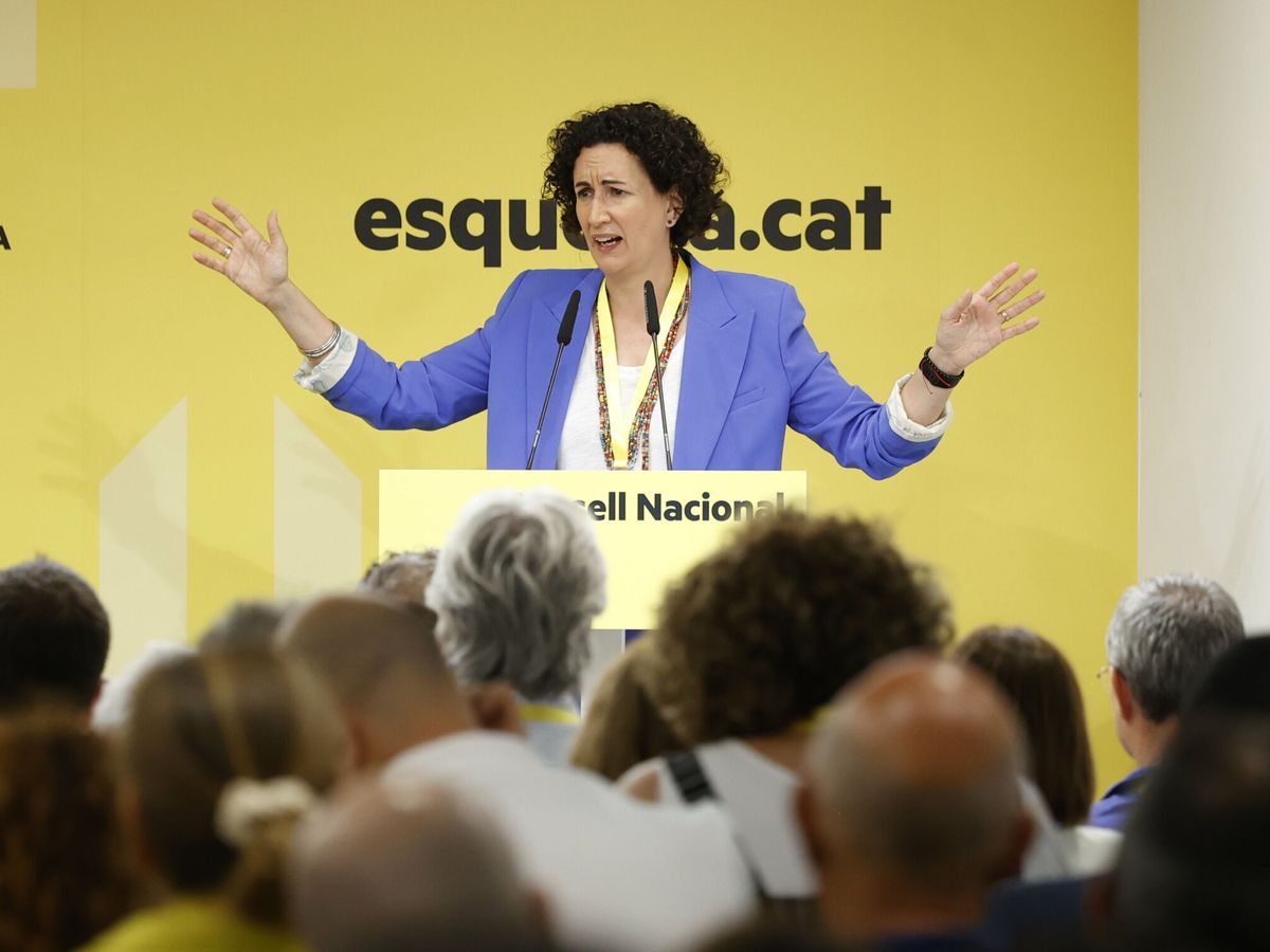 Foto: La secretaria general de ERC, Marta Rovira, durante un discurso tras el Consell Nacional de ERC. (Europa Press/Kike Rincón)