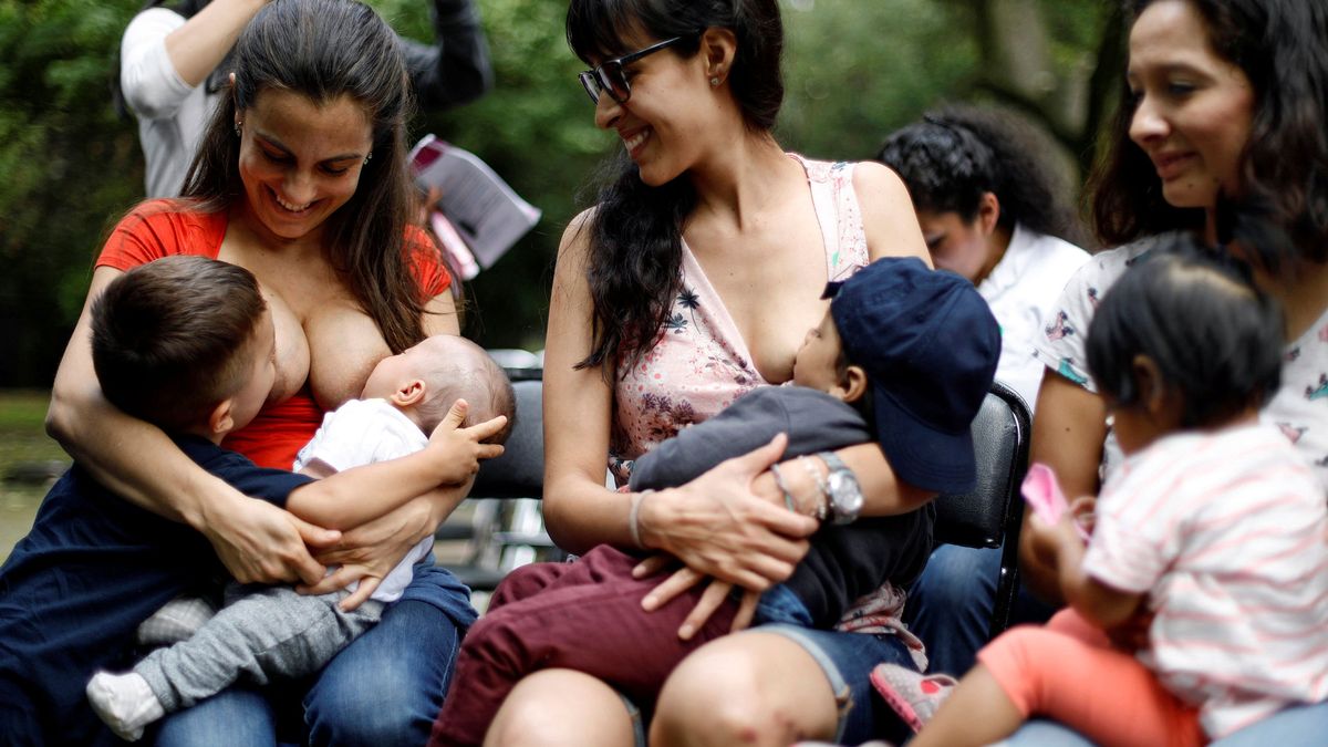 Reino Unido paga a las madres por dar el pecho y funciona: ¿debería hacerlo España?