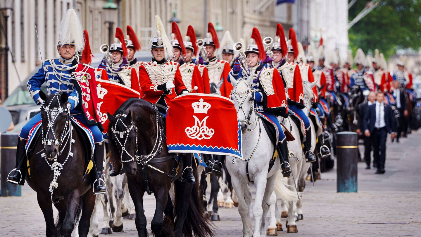 La guardia a caballo de la reina Margarita de Dinamarca. (Reuters)
