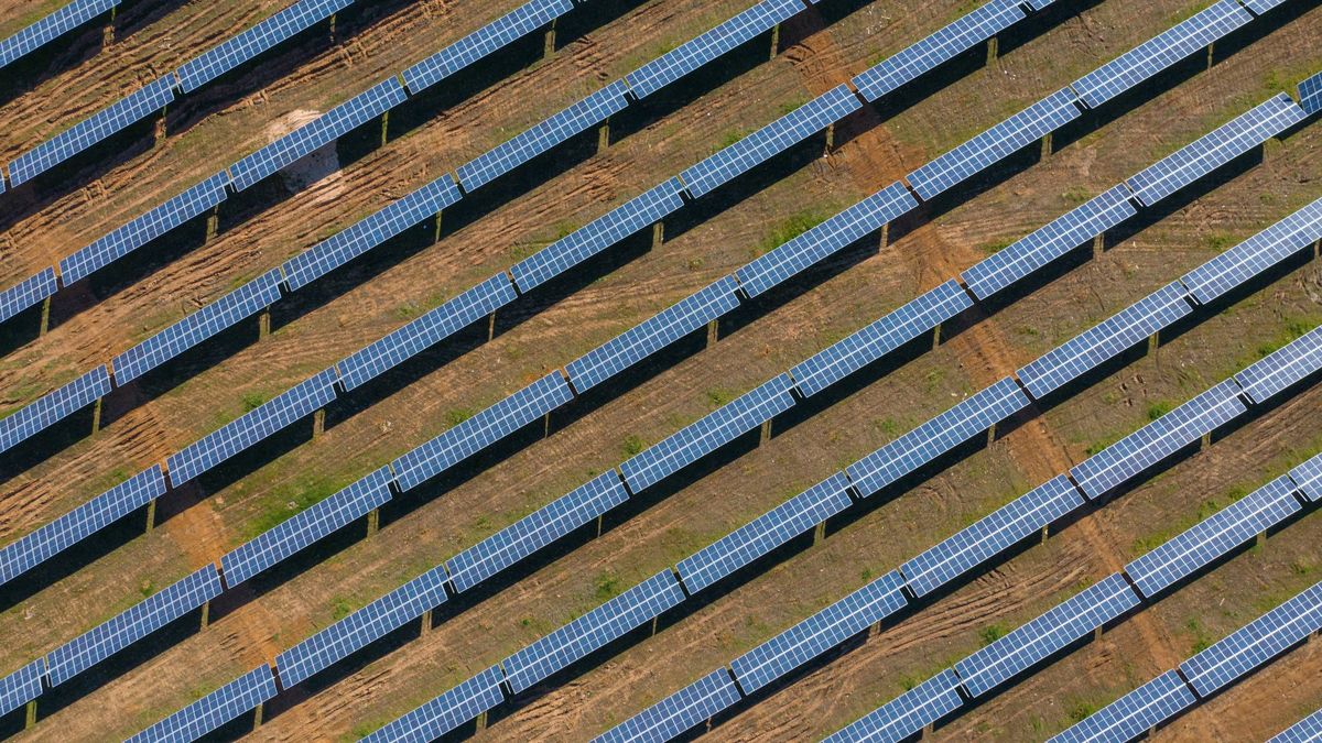 Endesa compra mil megavatios en proyectos solares en España a la andaluza Prodiel