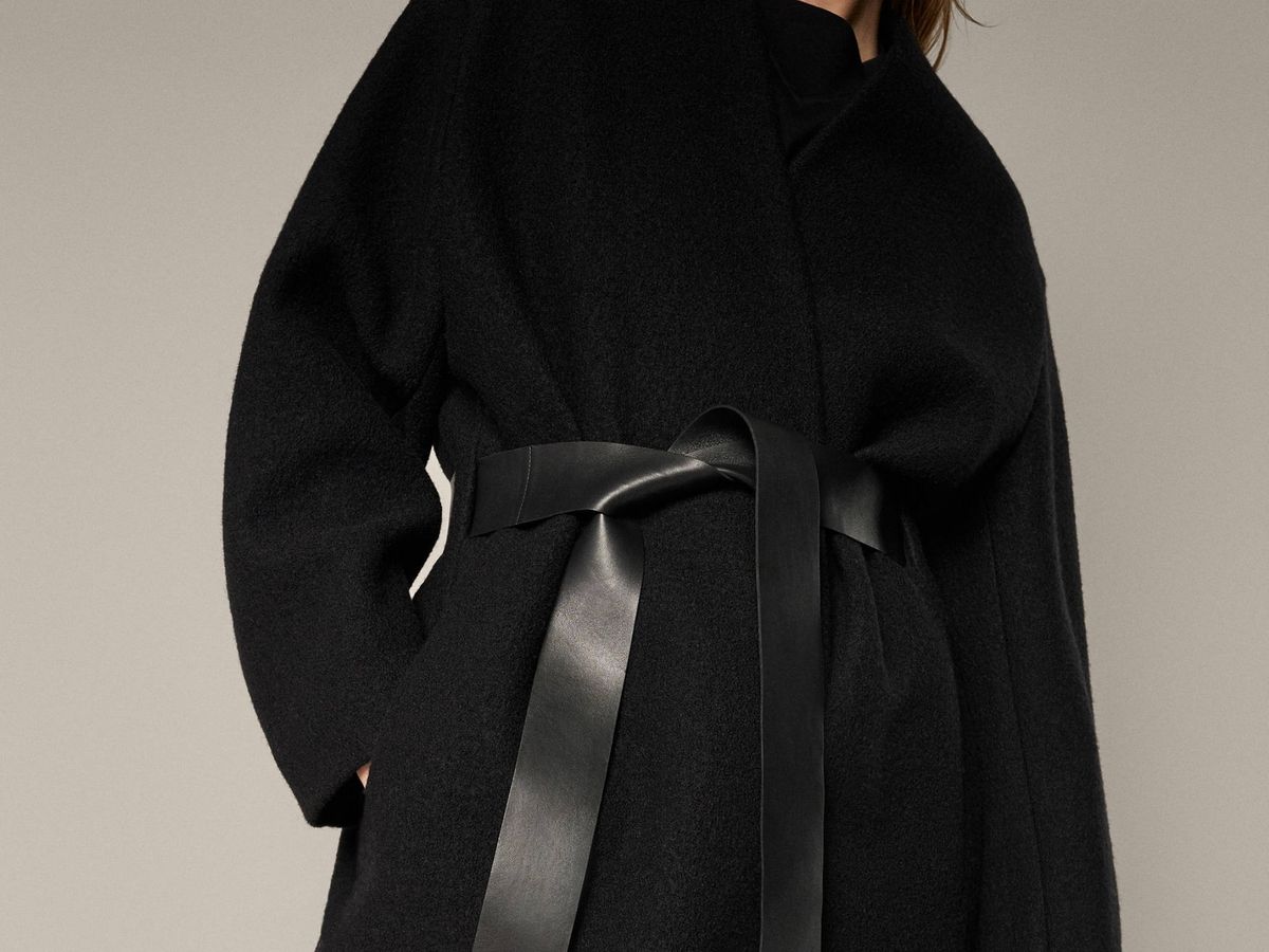 Foto: Este abrigo de Massimo Dutti es ideal para cualquier ocasión. (Cortesía)