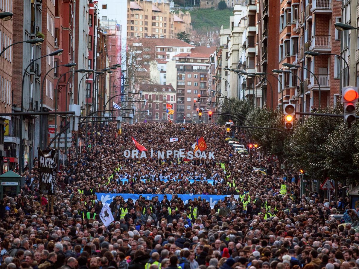 Foto: Vista general de la manifestación anual de apoyo a los presos de ETA. (EFE)