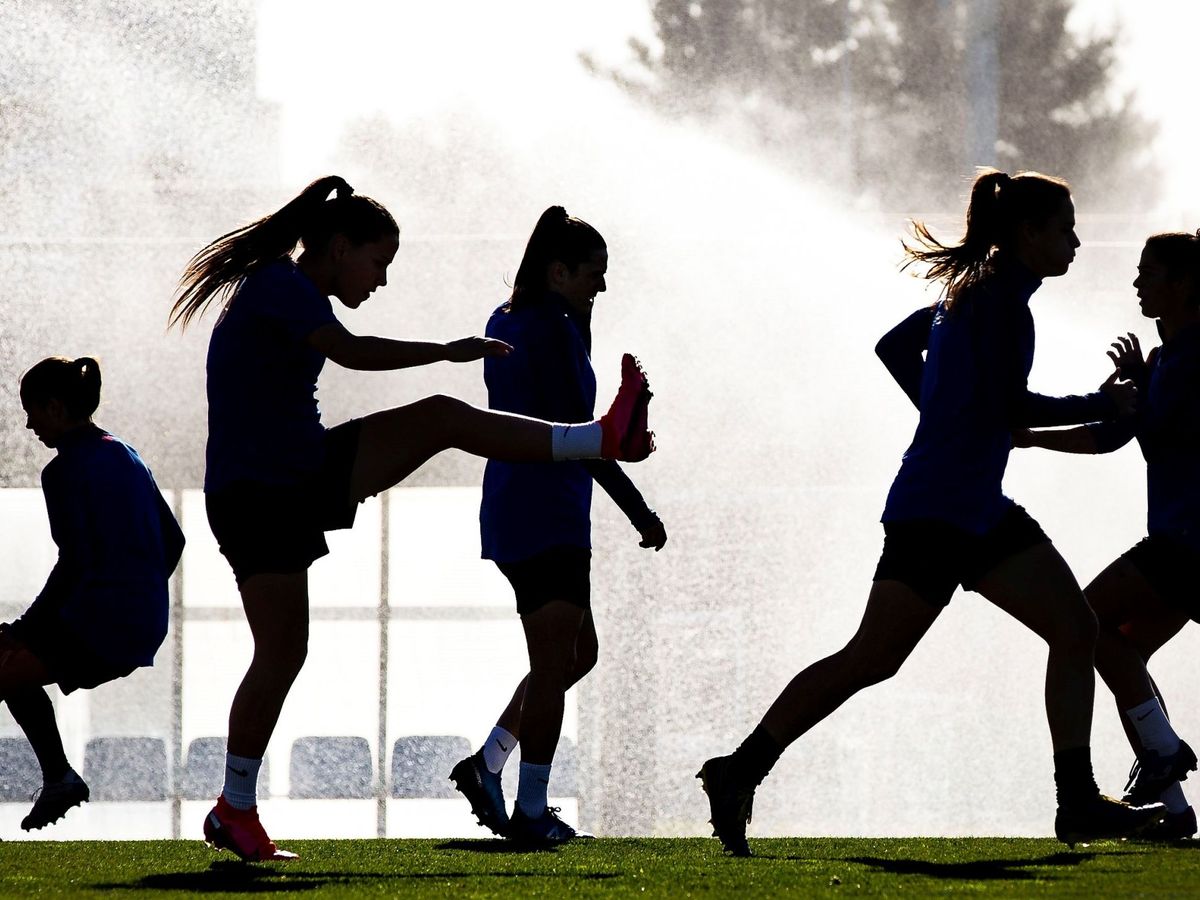 Foto: Imagen de un entrenamiento del Barça femenino. (Efe)
