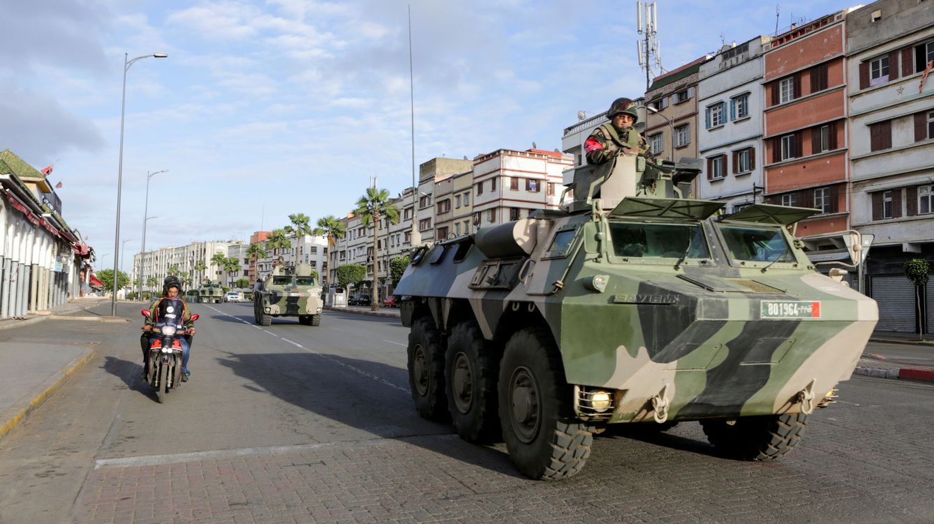 Foto: El Ejército marroquí patrulla las calles de Casablanca en una imagen de archivo. (Reuters)