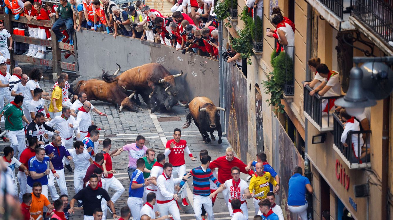 Foto: Encierro San Fermín 2022, en directo hoy, 11 de julio. Foto: Reuters