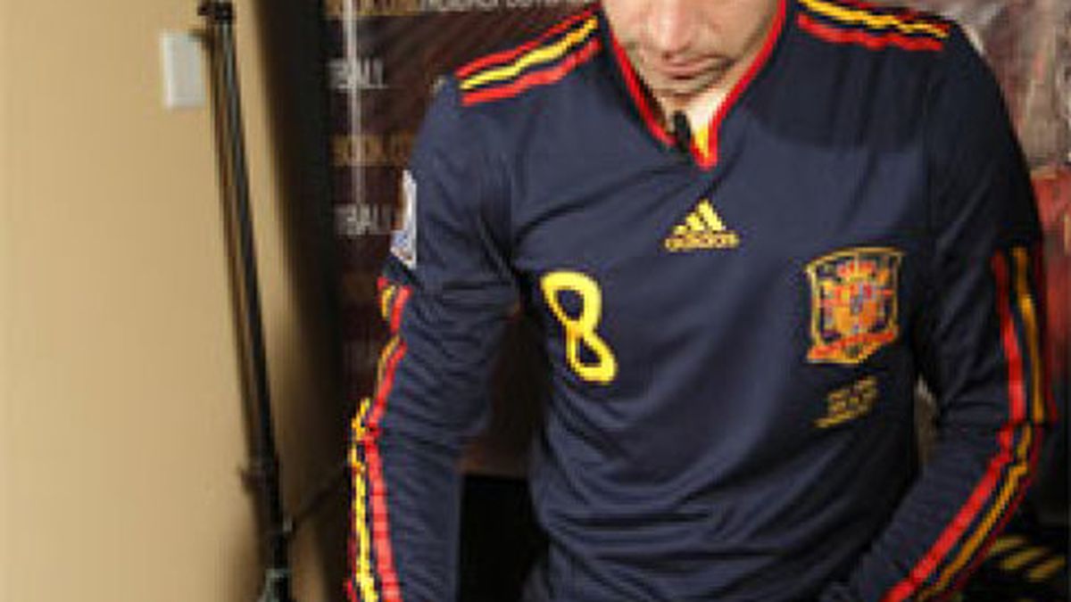 Gane una camiseta firmada por todos los jugadores de la Selección española