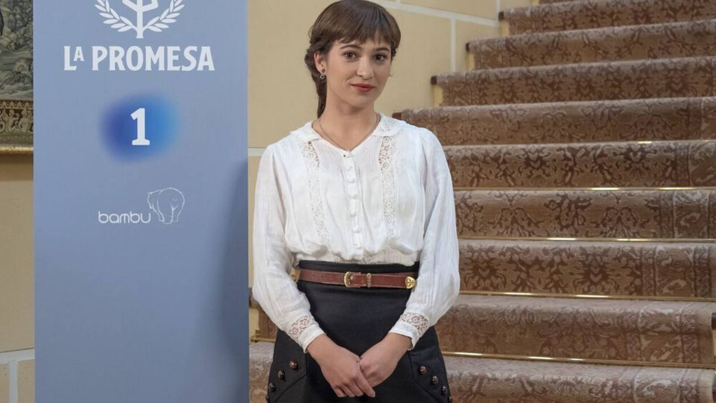La actriz Carmen Asecas, en una imagen promocional de 'La Promesa'. (RTVE)