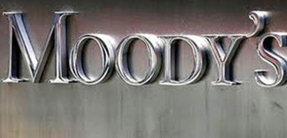 Foto: El mercado se rompe ante la probable rebaja del rating por parte de Moody's