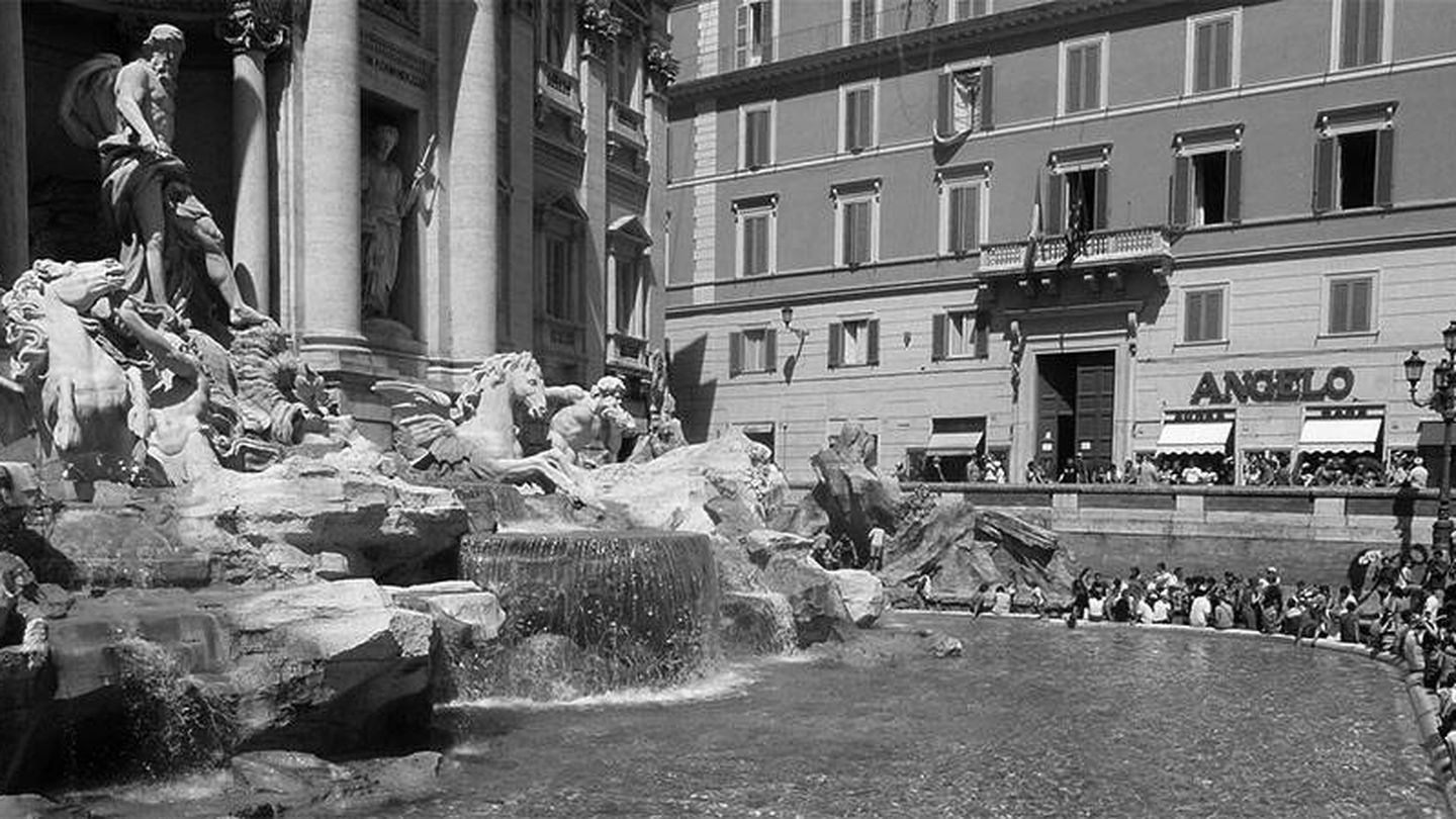 La famosa fuente, en 'Vacaciones en Roma'. (Paramount)
