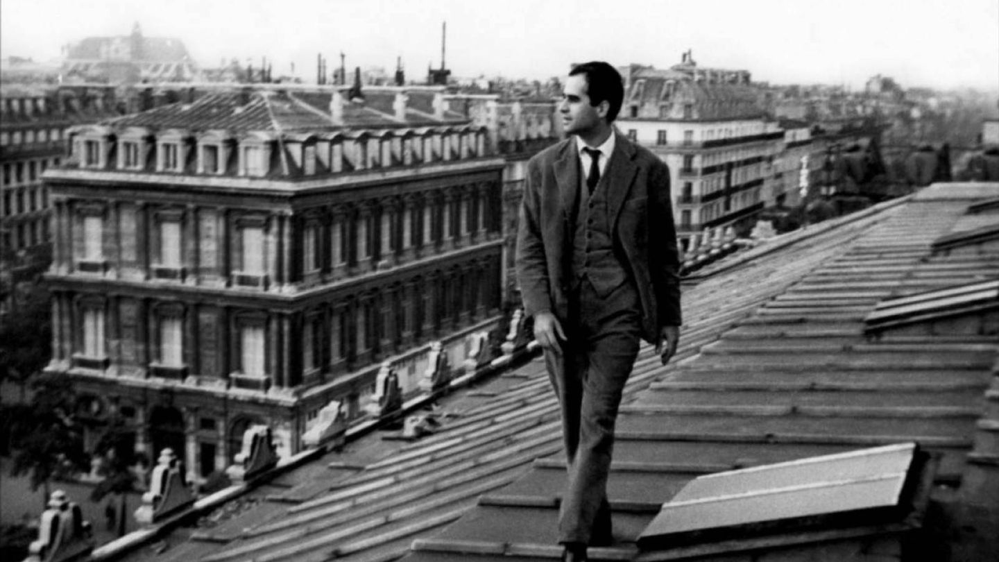 Un fotograma de 'París nos pertenece' de Jacques Rivette. (Filmin)