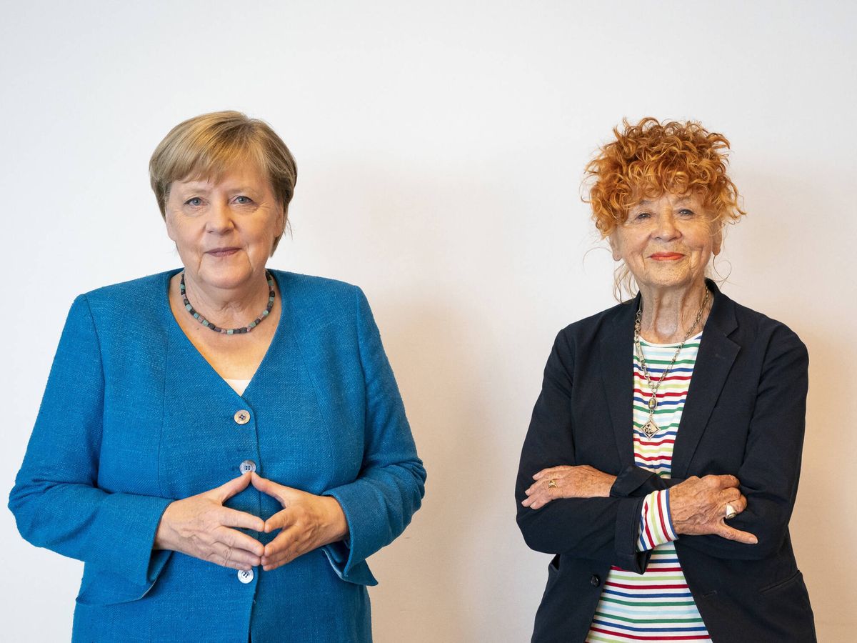 Foto: Angela Merkel y Herlinde Koelbl, en 2021. (Taschen)