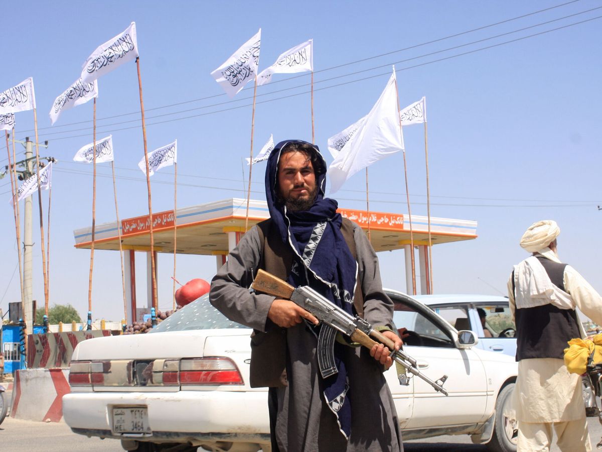 Foto: Un combatiente talibán en la ciudad de Ghazni, Afganistán. (Reuters)
