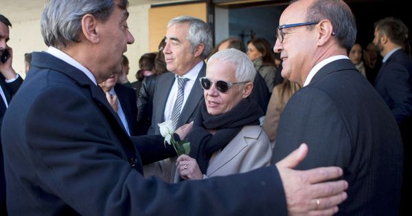 Foto: Ana Magaldi en el funeral del fiscal superior de Cataluña, José María Romero de Tejada. (EFE)